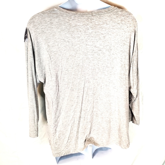 Laced snake print top - Picture 2 of 3